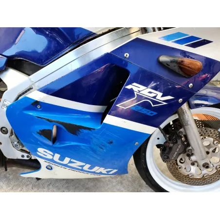 SUZUKI RGV 250