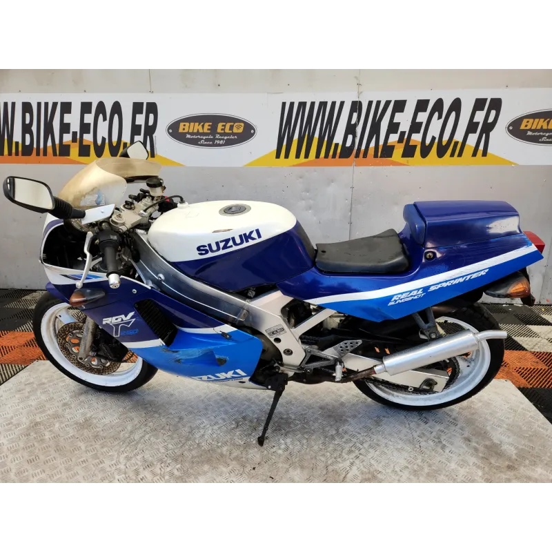 SUZUKI RGV 250