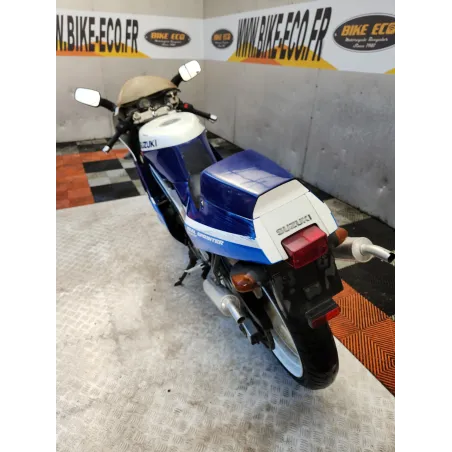 SUZUKI RGV 250