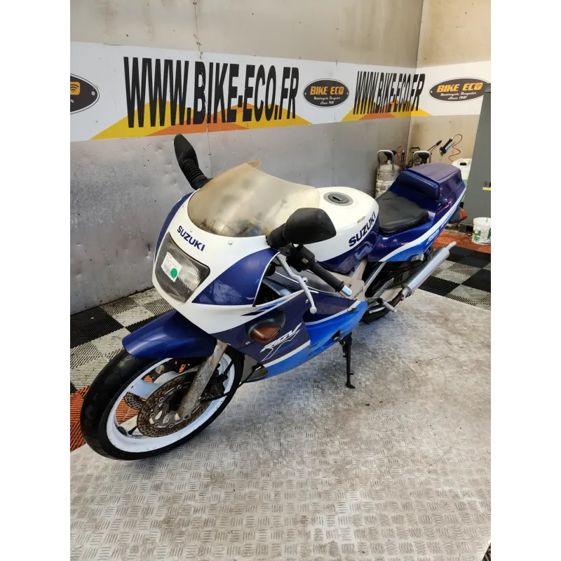SUZUKI RGV 250
