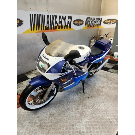 SUZUKI RGV 250