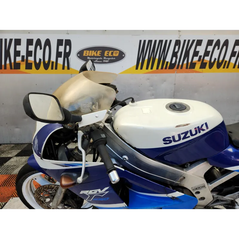 SUZUKI RGV 250