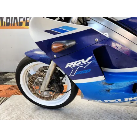 SUZUKI RGV 250