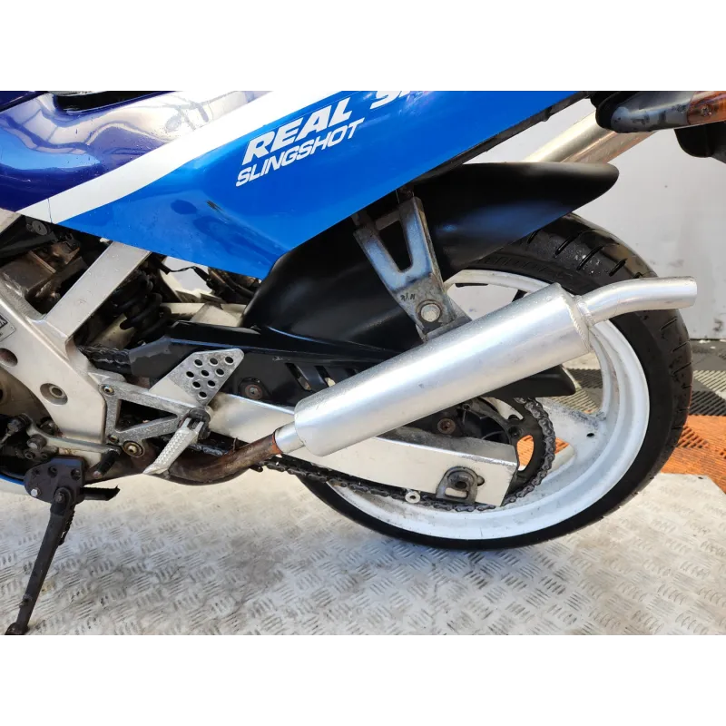 SUZUKI RGV 250