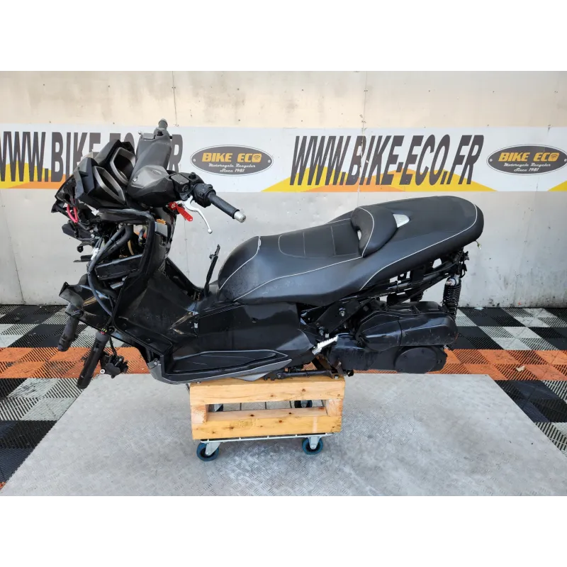 YAMAHA YP 250 R XMAX