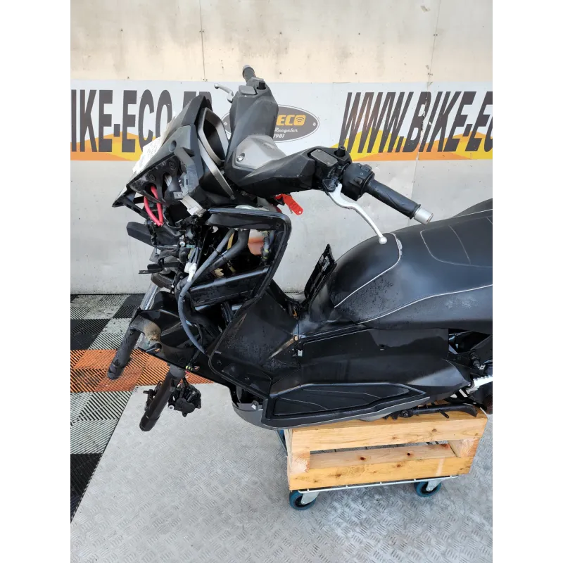 YAMAHA YP 250 R XMAX