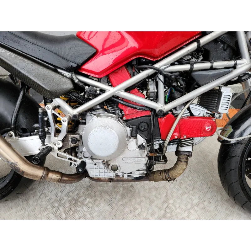DUCATI MONSTER 900