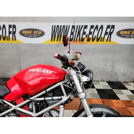 DUCATI MONSTER 900