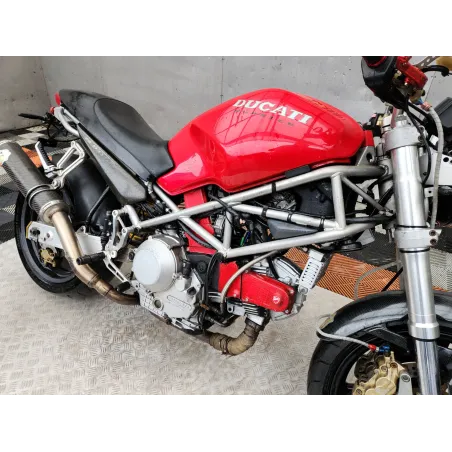 DUCATI MONSTER 900