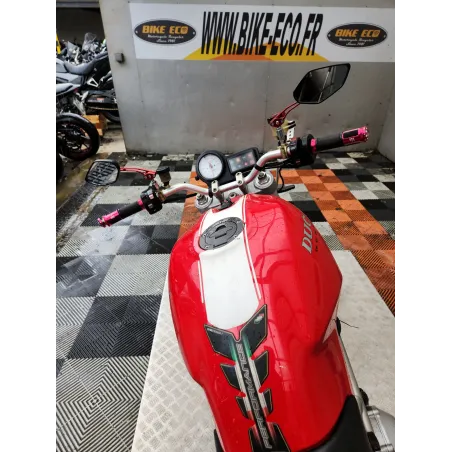 DUCATI MONSTER 900
