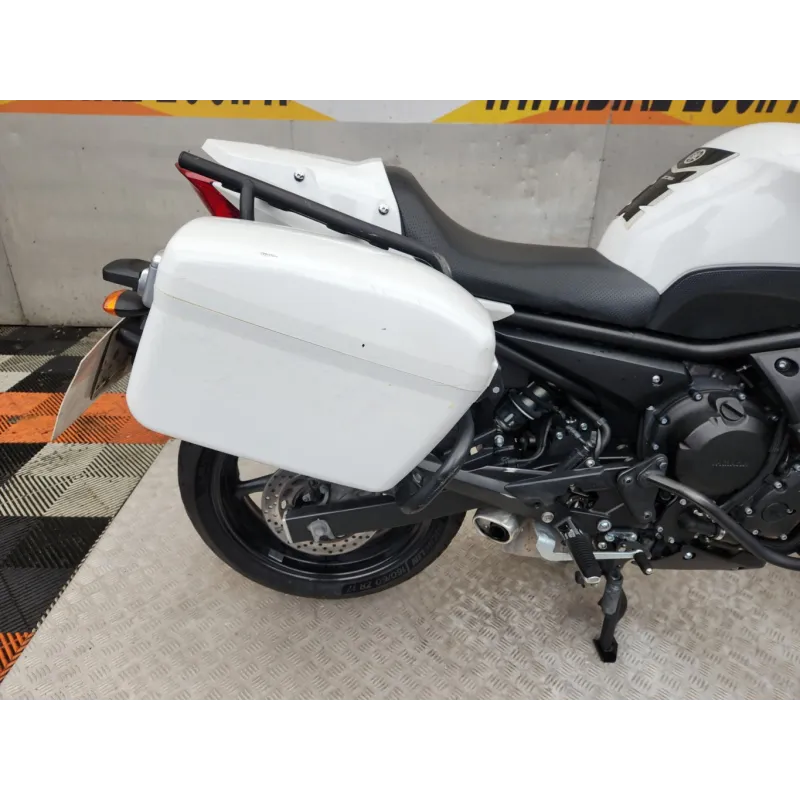 YAMAHA XJ6 600
