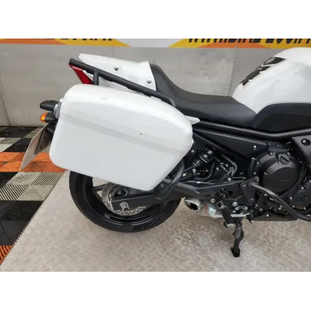 YAMAHA XJ6 600