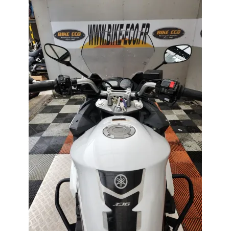 YAMAHA XJ6 600