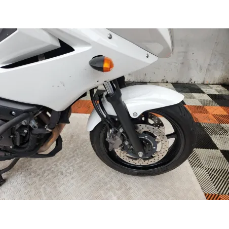 YAMAHA XJ6 600