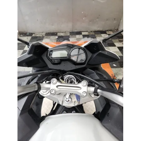 YAMAHA XJ6 600
