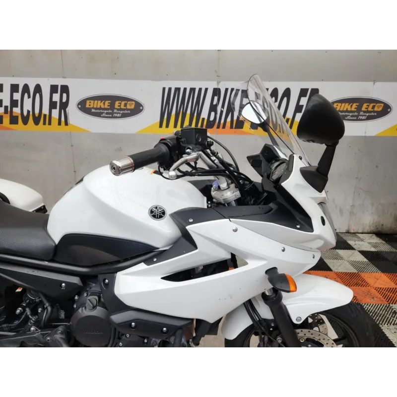 YAMAHA XJ6 600
