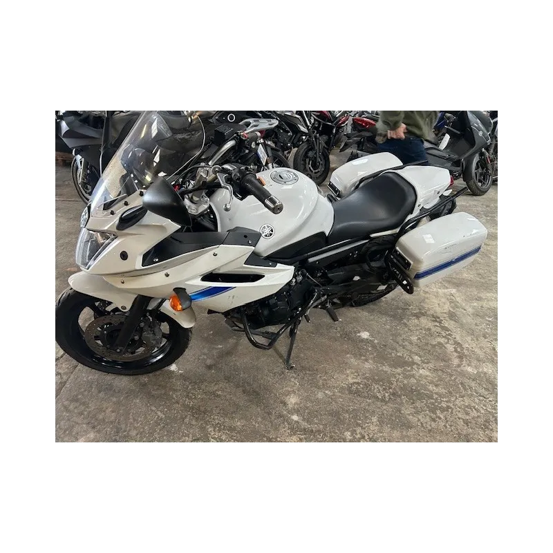 YAMAHA XJ6 600