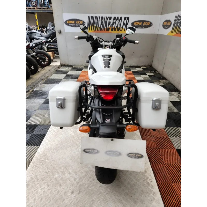 YAMAHA XJ6 600