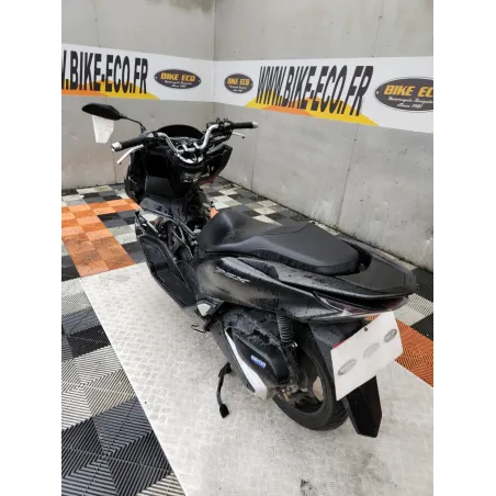 HONDA PCX 125 .