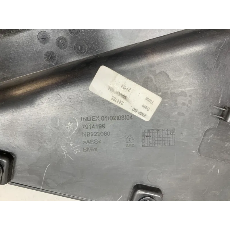 Cache lateral gauche BMW CE 02 2024-2026
