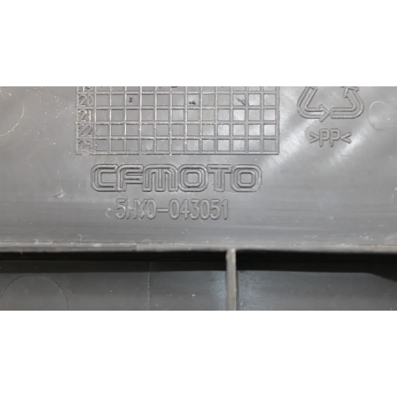 Plancher marche pied gauche CF MOTO UFORCE 1000 2019 - 2023