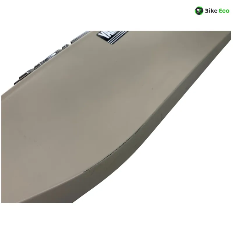 Cache carenage coque arriere droit YAMAHA MWD 300 TRICITY 2020-2022