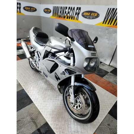 SUZUKI GSXR 750