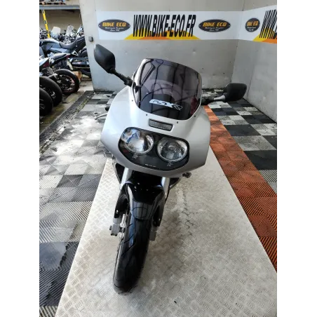 SUZUKI GSXR 750