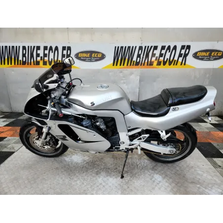 SUZUKI GSXR 750