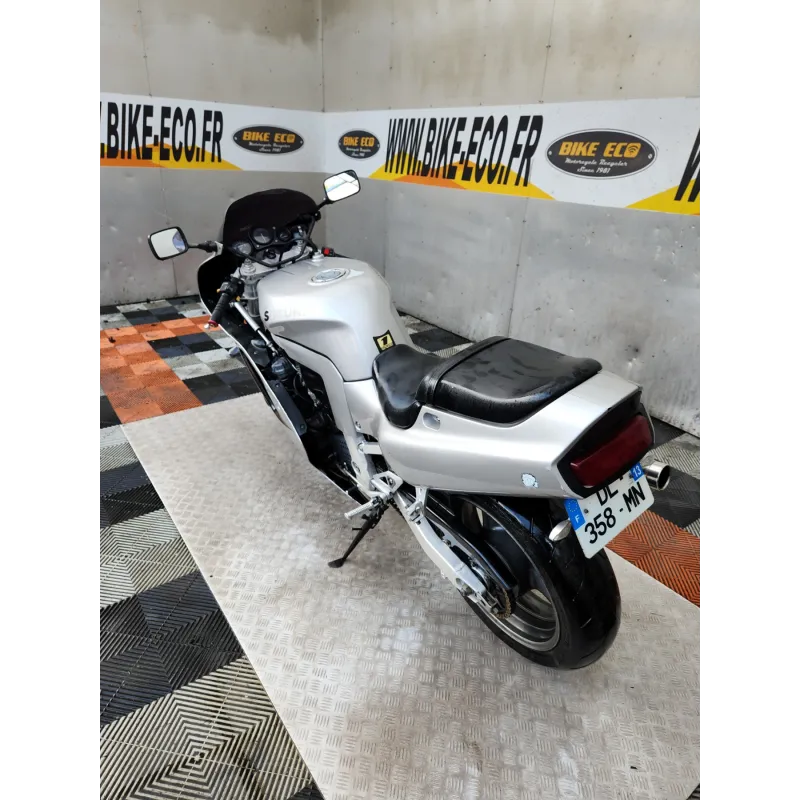 SUZUKI GSXR 750