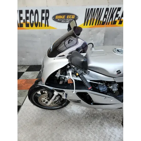 SUZUKI GSXR 750