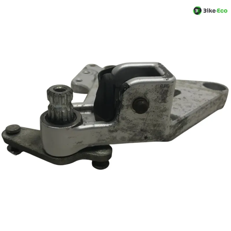Platine avant droite SUZUKI GSXR 1100 1986-1988