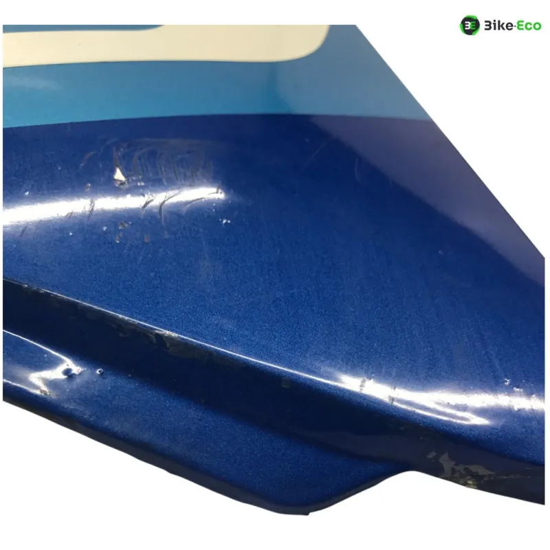 Cache carenage sous selle gauche SUZUKI GSXR 1100 1986-1988