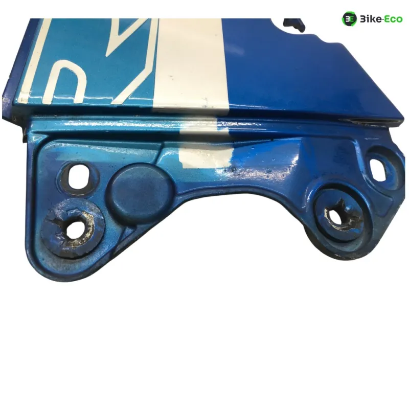 Cache carenage coque arriere gauche SUZUKI GSXR 1100 1986-1988