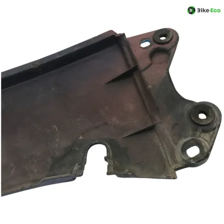 Cache carenage coque arriere gauche SUZUKI GSXR 1100 1986-1988