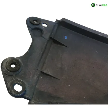 Cache carenage coque arriere droit SUZUKI GSXR 1100 1986-1988