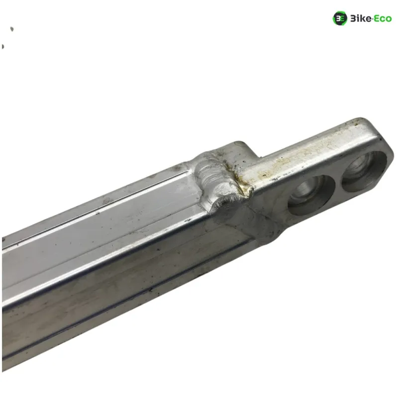 Berceau cadre avant droit SUZUKI GSXR 1100 1986-1988