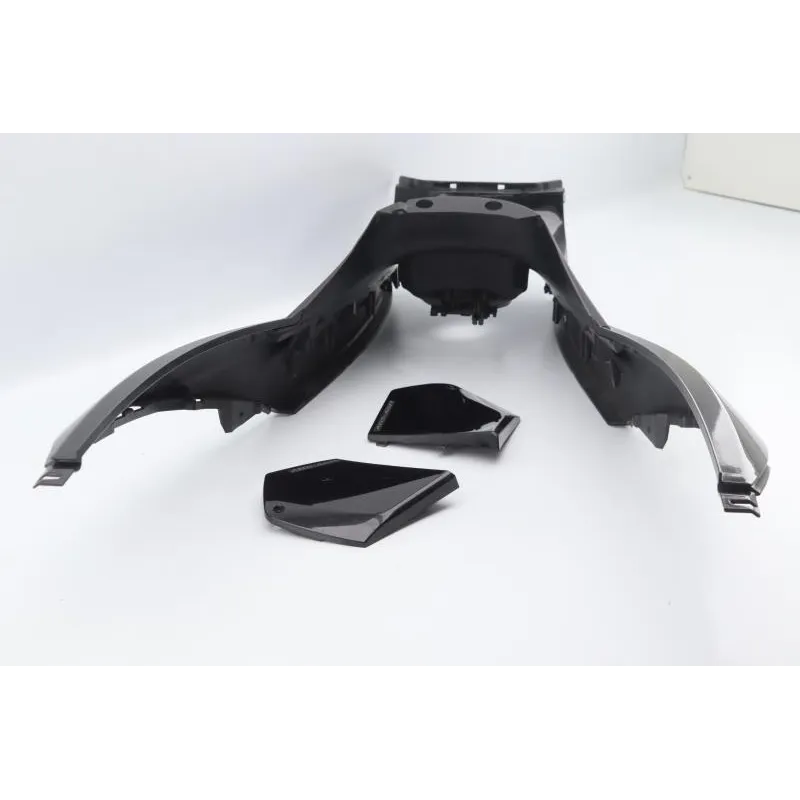 Cache carenage centrale marche pieds plancher PIAGGIO MP3 500 LT BUSINESS 2014 - 2016