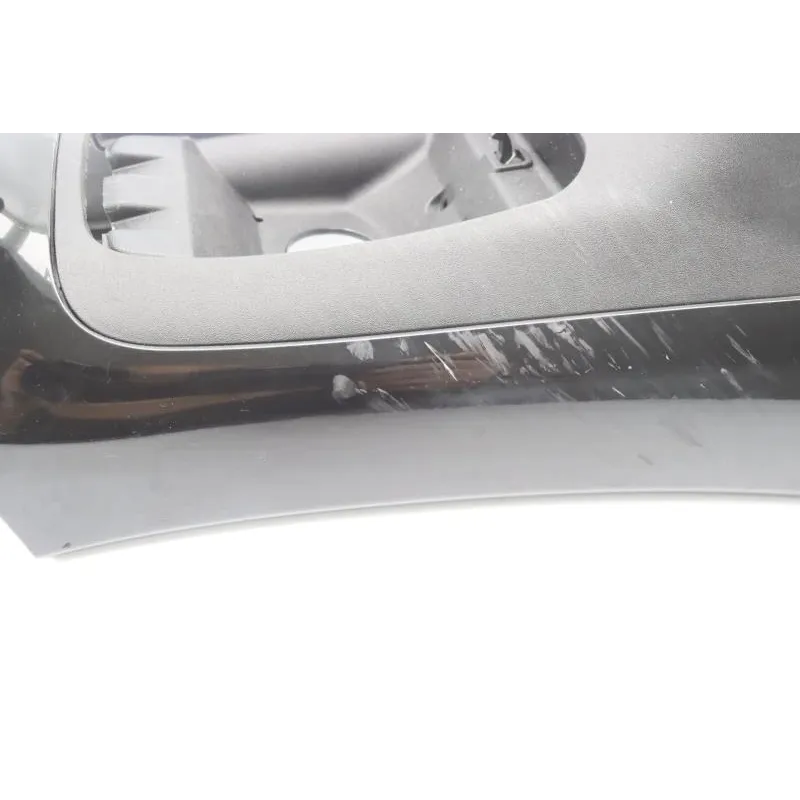 Cache carenage centrale marche pieds plancher PIAGGIO MP3 500 LT BUSINESS 2014 - 2016