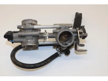 Rampe d'injection DUCATI MONSTER 696 2008 - 2014