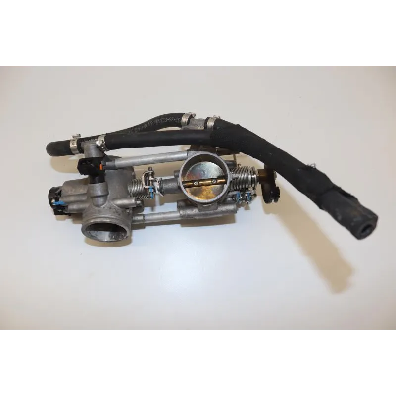 Rampe d'injection DUCATI MONSTER 696 2008 - 2014
