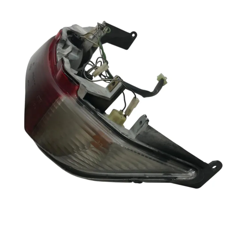Feu arriere SUZUKI UH 125 2002-2006 BURGMAN