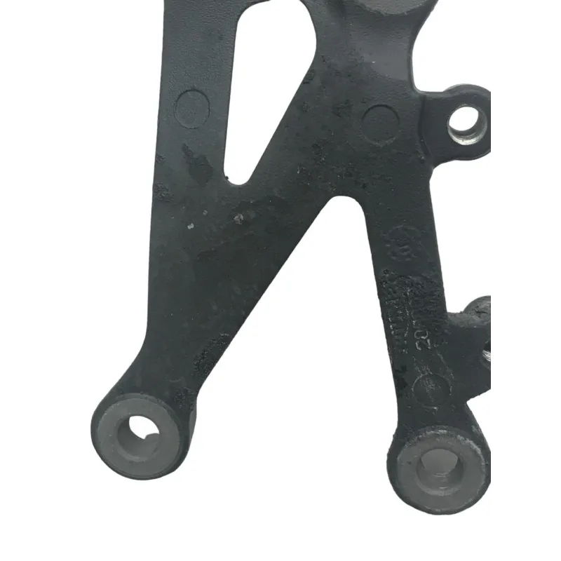Platine avant gauche TRIUMPH STREET TRIPLE RS 765 2020-2023