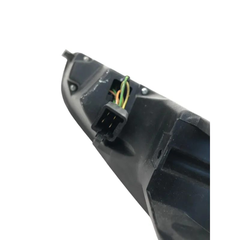 Feu arriere gauche PEUGEOT SATELIS 125 2007-2011 COMPRESSOR