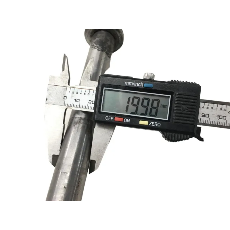 Axe de roue arriere YAMAHA VMAX 1200 1986-1992