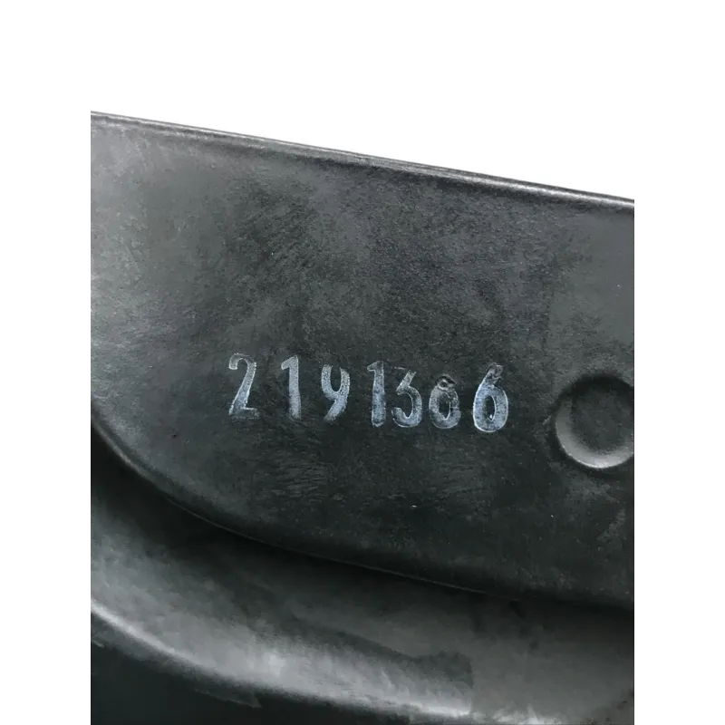 Platine et repose pieds arriere gauche APRILIA SRV 850 2012-2014
