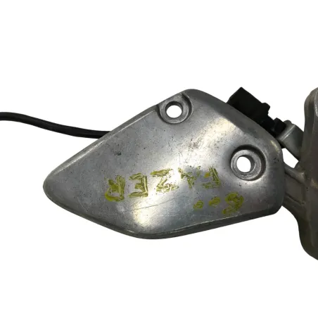 Platine avant droite YAMAHA FZS 600 1998-2001 FAZER