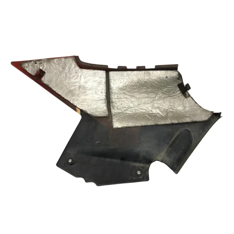 Cache carenage sous selle droit SUZUKI RG 500 1985-1987