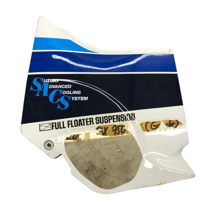 Cache carenage sous selle gauche SUZUKI GSXR 750 1985-1987