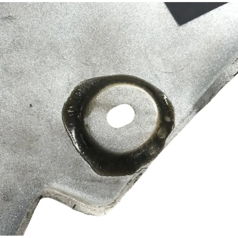 Cache carenage sous selle gauche SUZUKI GSXR 750 1985-1987